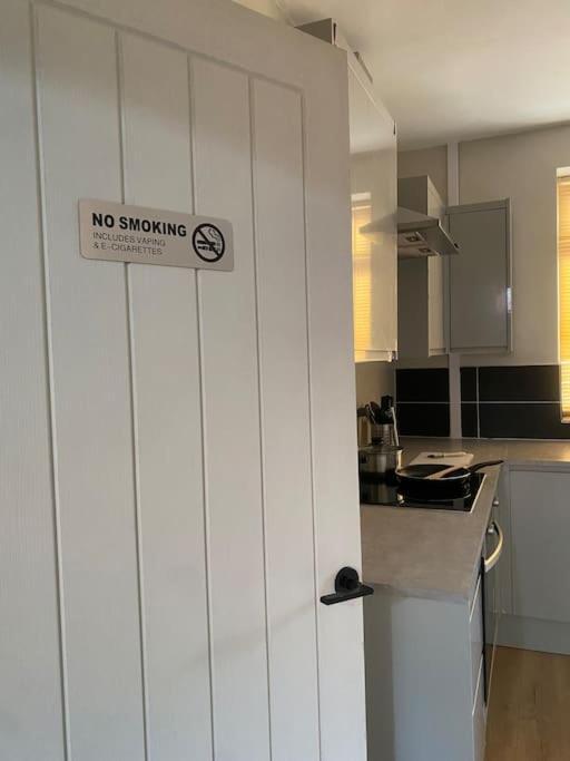 Holiday home Luxe Entire 3 Bedroom Home, Perfect For Business, Contractor, Family Stays, Free Wifi & Netflix